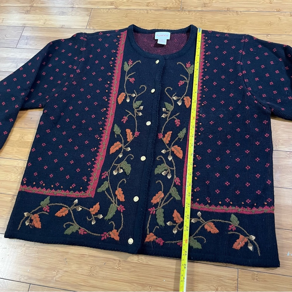 Crystal-Kobe Vintage Autumn Leaves Chic Black and Red Chunky Knit Cardigan - Picture 9 of 10